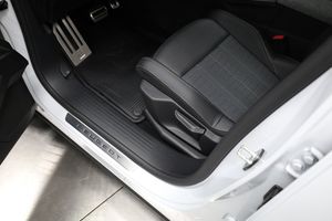Peugeot e-3008 bild 10