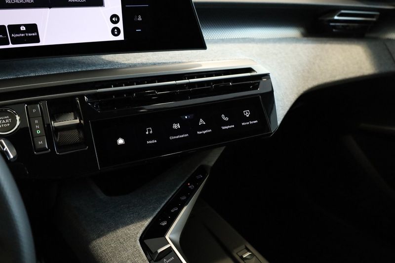 Peugeot e-3008 bild 18