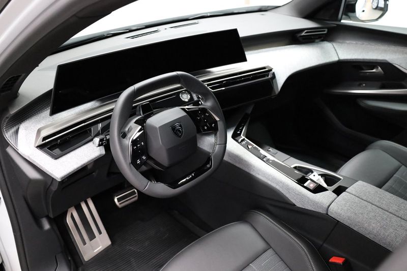 Peugeot e-3008 bild 5