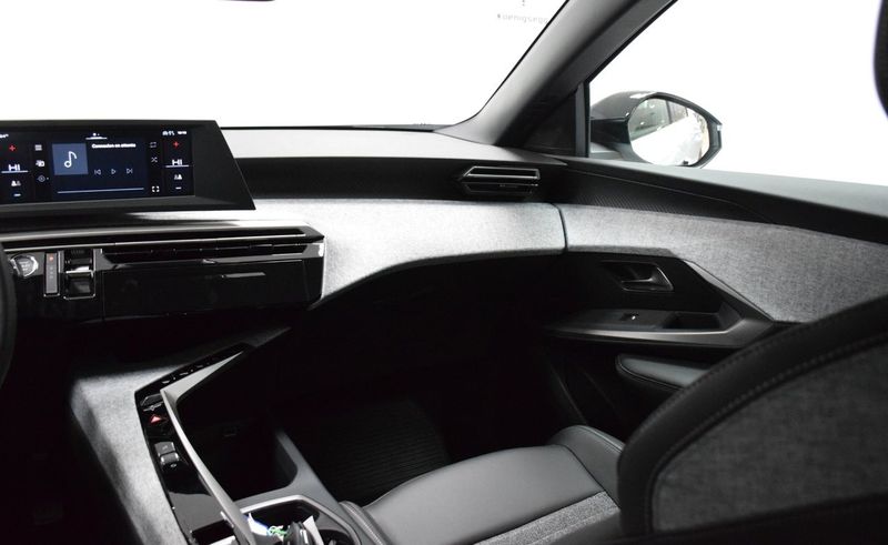Peugeot e-3008 bild 11