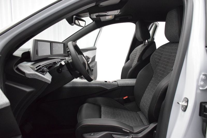 Peugeot e-3008 bild 17