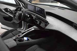 Peugeot e-3008 bild 20