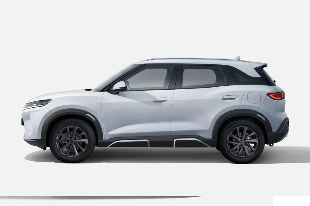 Vehicle image 3