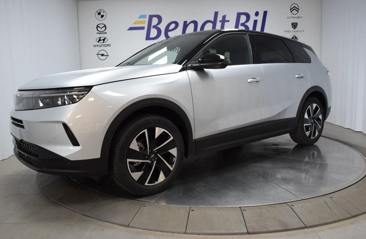 Vehicle image 1