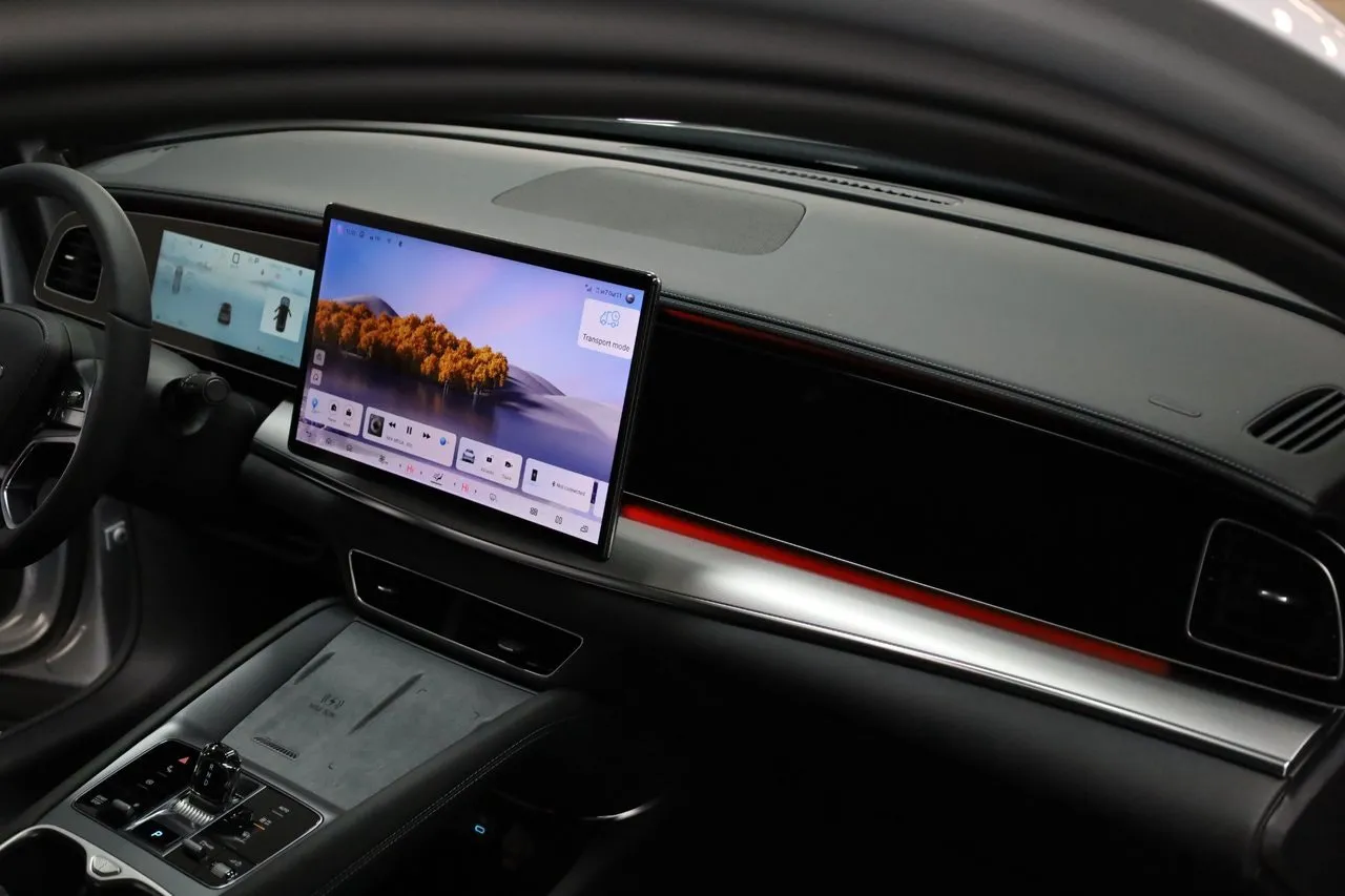 Vehicle image 19