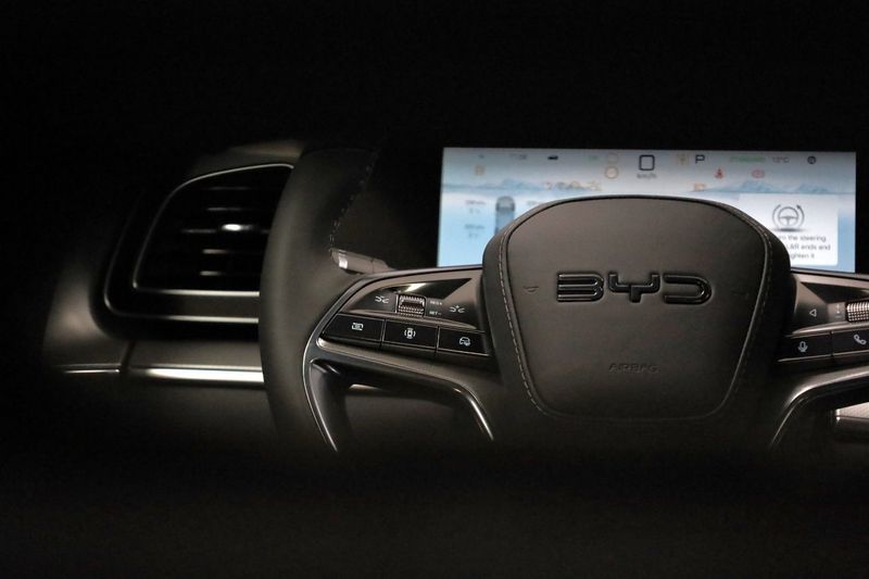 BYD Sealion 7 bild 13