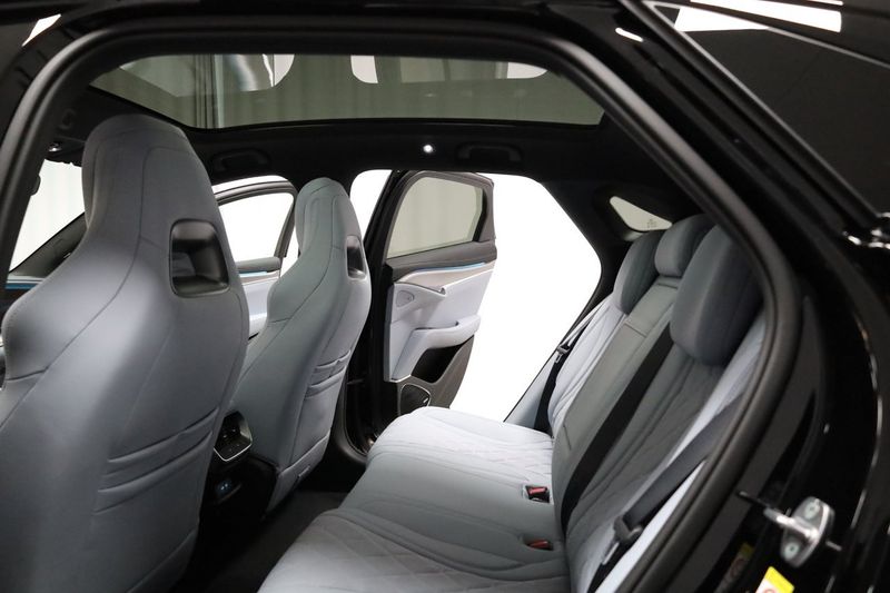 BYD Sealion 7 bild 6