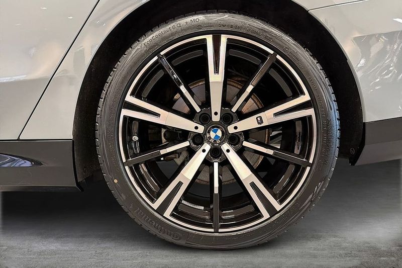BMW 530 bild 15