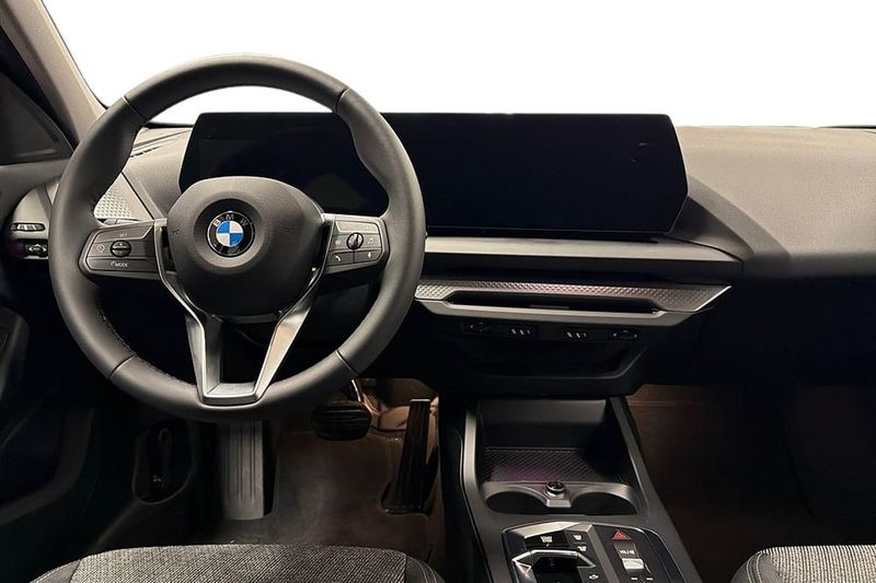 BMW 120 bild 8