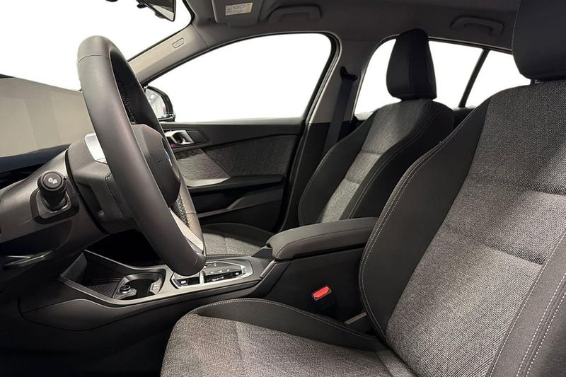 BMW 120 bild 12