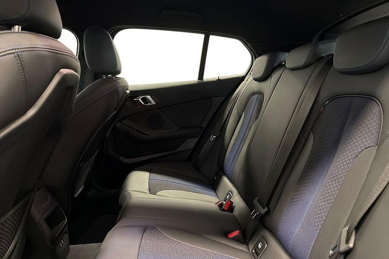 BMW 118 bild 11