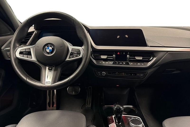 BMW 118 bild 8