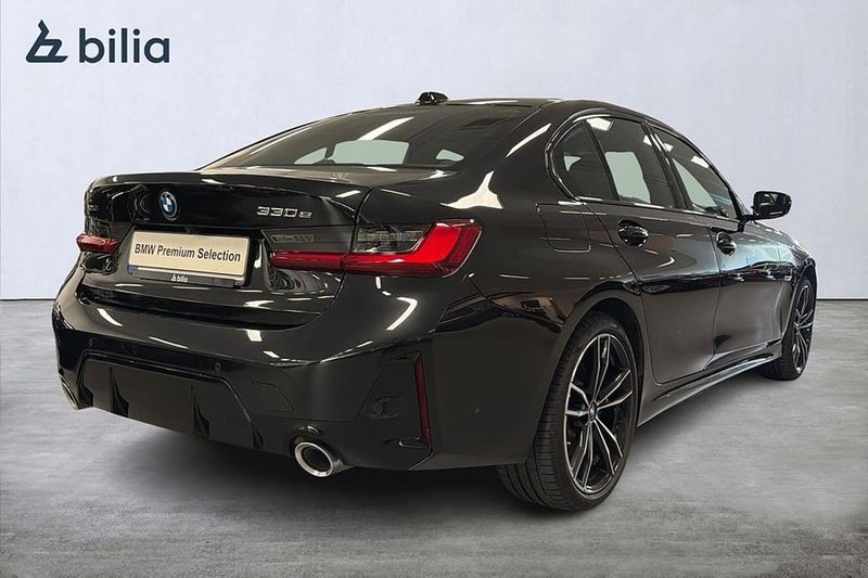 BMW 330 bild 17