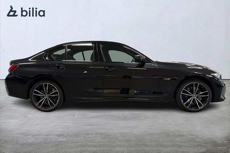 BMW 330 bild 16