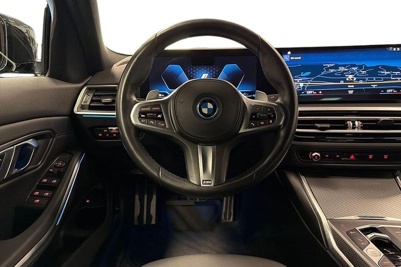 BMW 330 bild 9