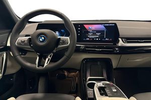 BMW X1 bild 8