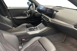 BMW 330 bild 10