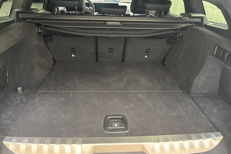 BMW 330 bild 13