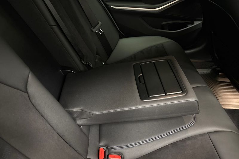 BMW 330 bild 22