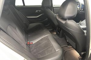 BMW 330 bild 11