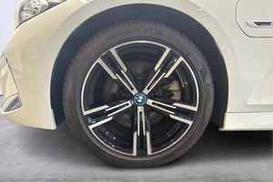 BMW 330 bild 14