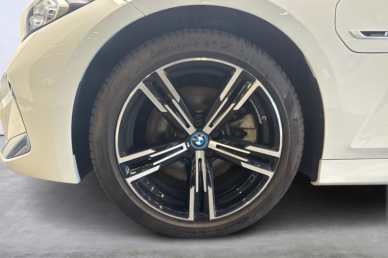 BMW 330 bild 14