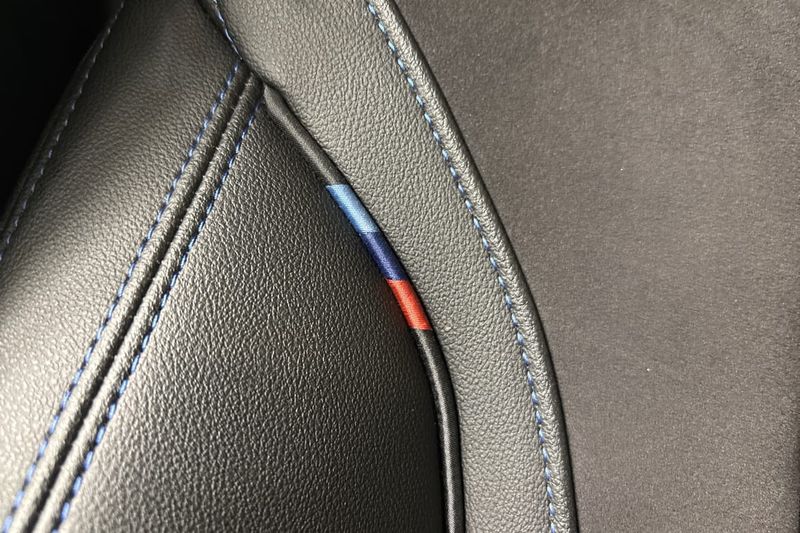 BMW 330 bild 16
