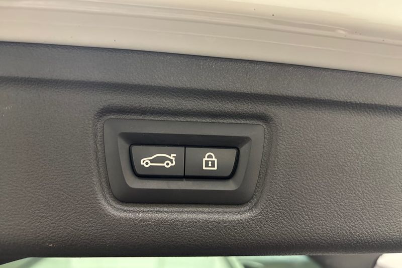 BMW 330 bild 21