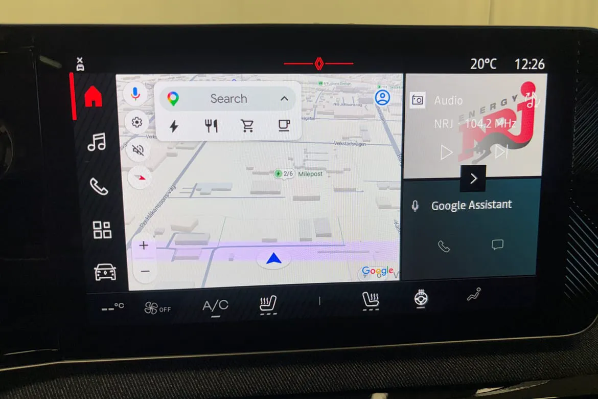 Vehicle image 15