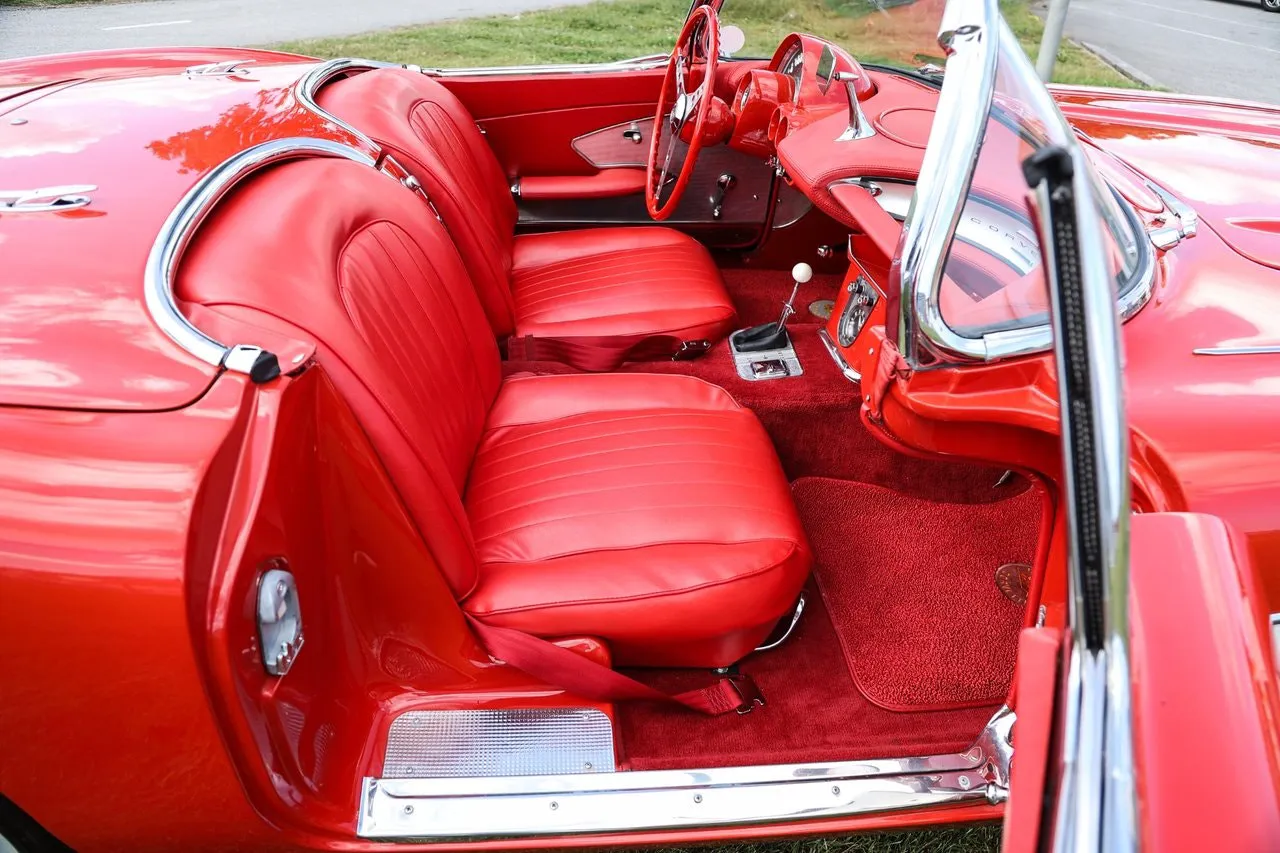 Vehicle image 21