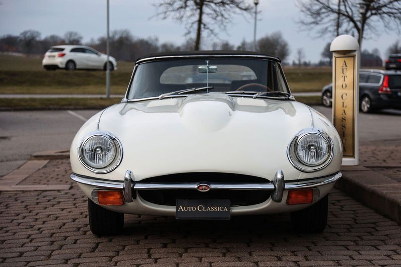 Jaguar E-Type bild 3