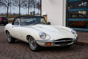 Jaguar E-Type bild 2