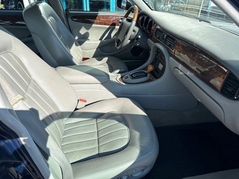Jaguar XJ bild 7