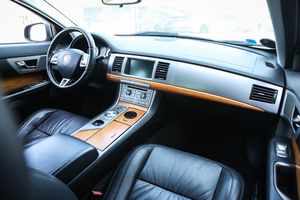 Jaguar XF bild 13
