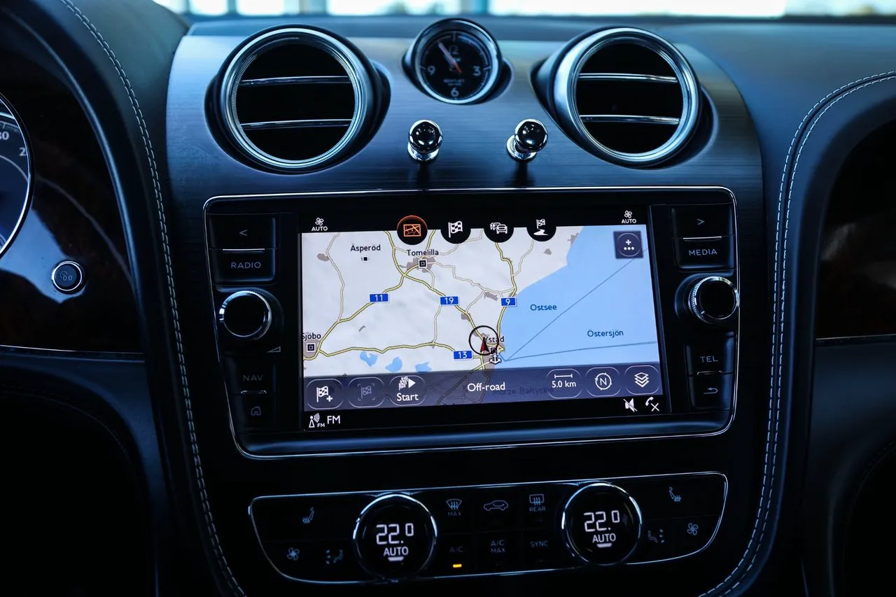 Vehicle image 22