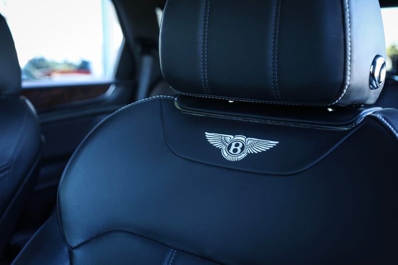 Bentley Bentayga bild 25