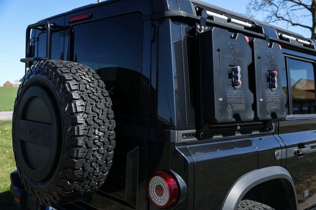 Vehicle image 19
