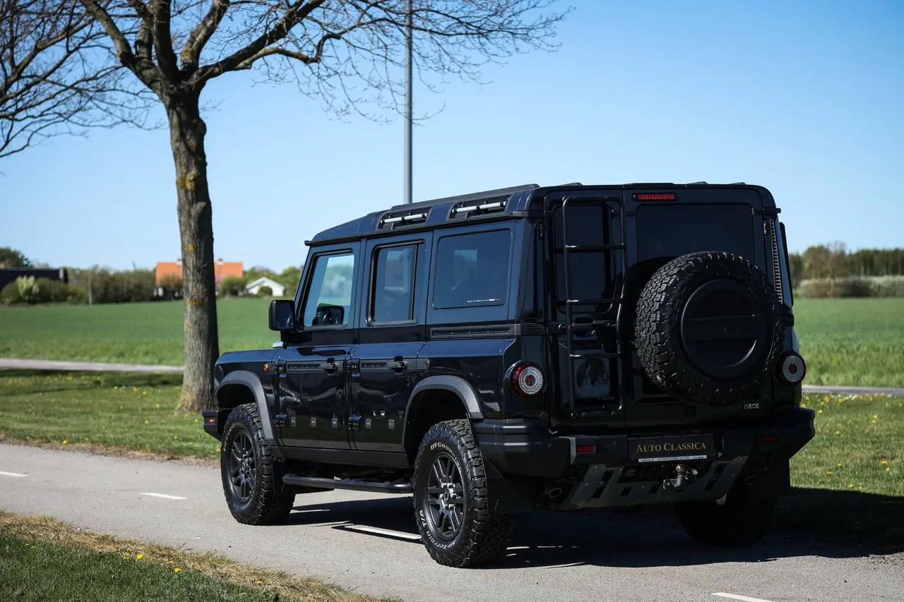 Vehicle image 6