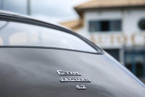 Jaguar E-Type bild 13