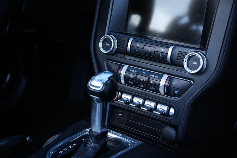 Ford Mustang bild 22