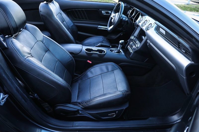 Ford Mustang bild 14