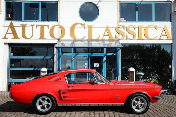 Ford Mustang Fastback 5.0 V8 Restomod - 1967