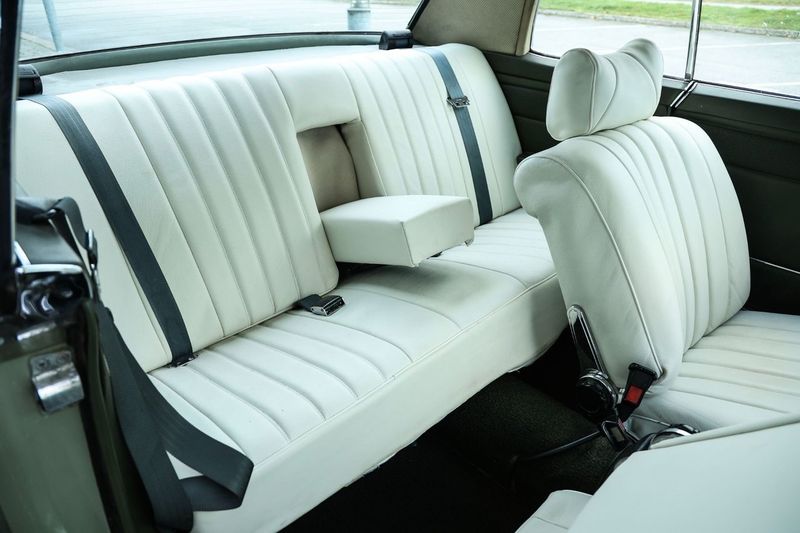 Mercedes 280 bild 17