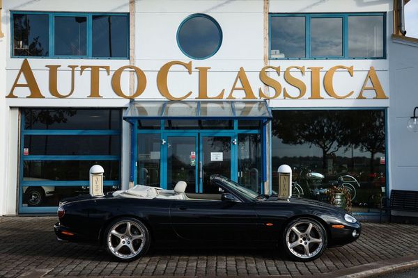 Jaguar XKR Cabriolet - 2001