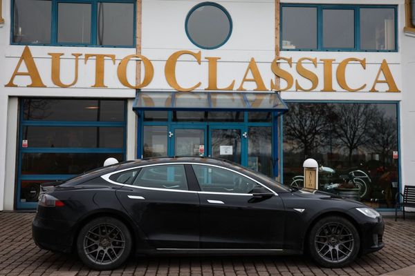Tesla Model S 70 - 2015