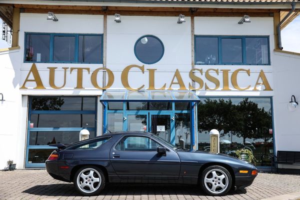 Porsche 928 S4 - 1987