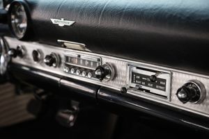 Ford Thunderbird bild 19