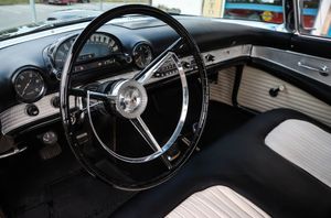 Ford Thunderbird bild 14