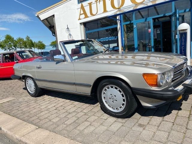 Mercedes 560 bild 2
