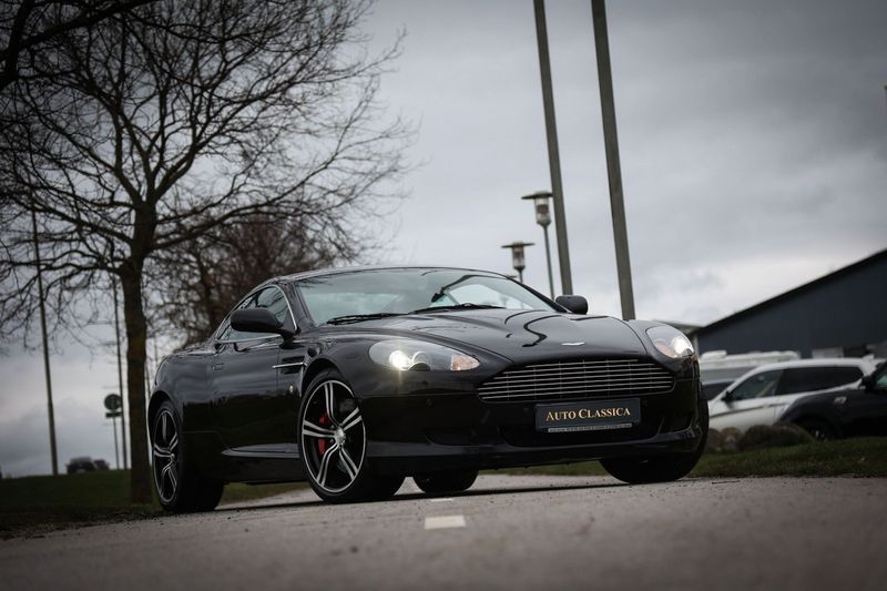 Aston Martin DB9 bild 2